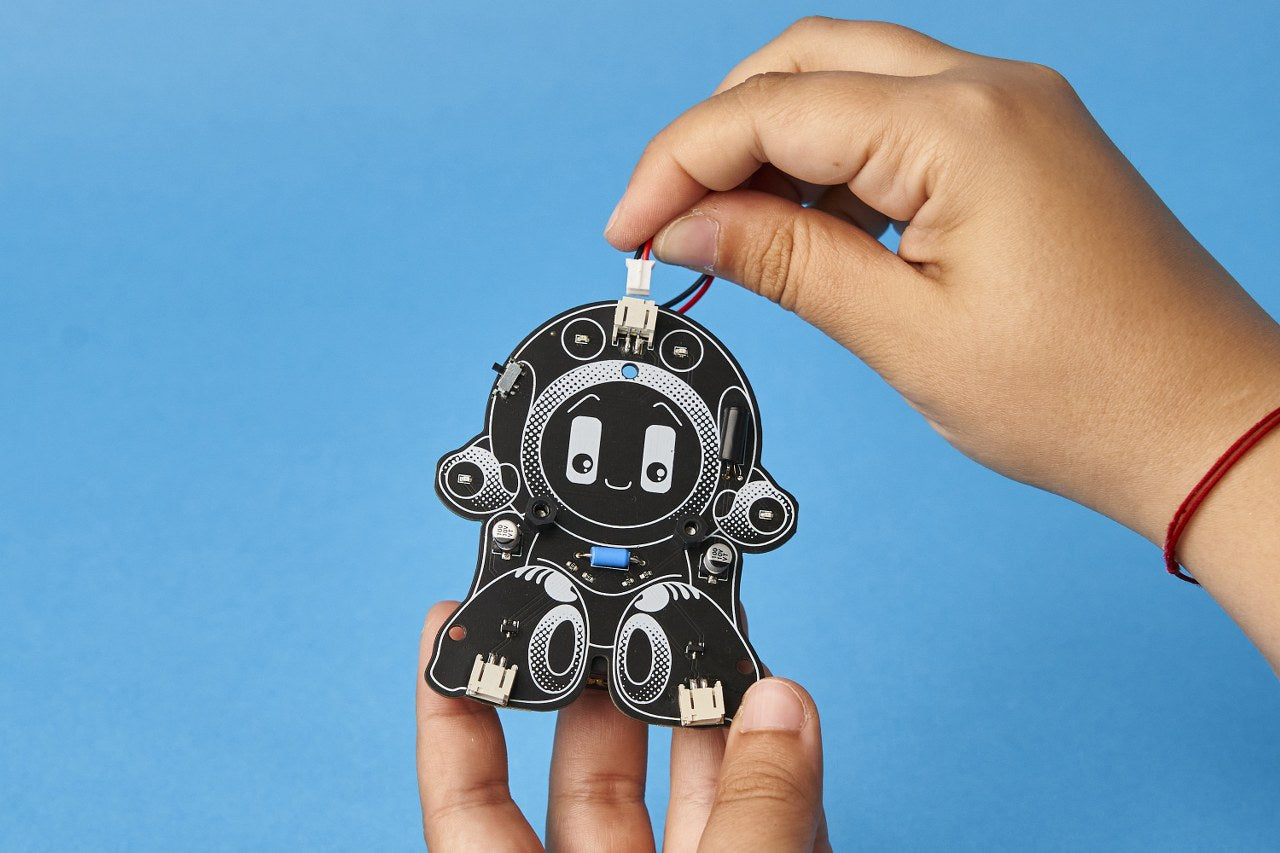 CircuitMess Wacky Robot Robby