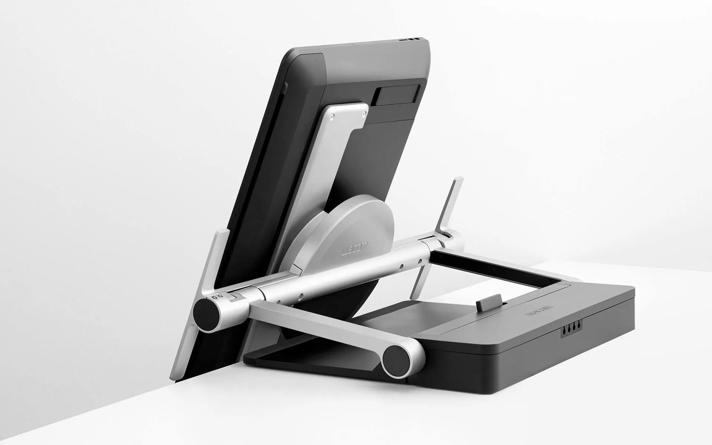 Wacom Cintiq Pro 24 Ergo Stand