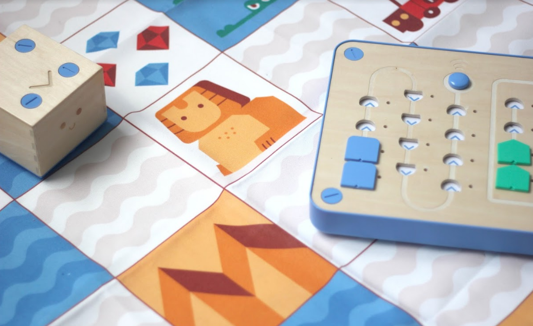 Ready2STEM - Cubetto Classic playset