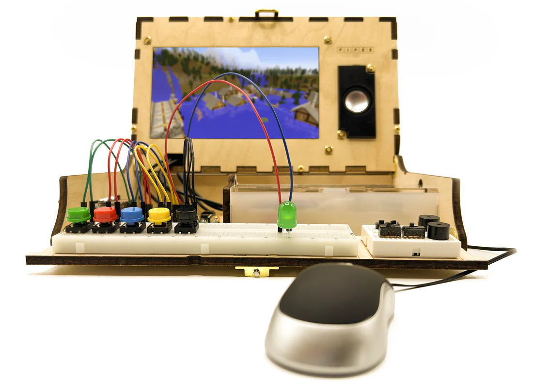 Piper Computer Kit V4B with Sensor Explorer – Ready2STEM