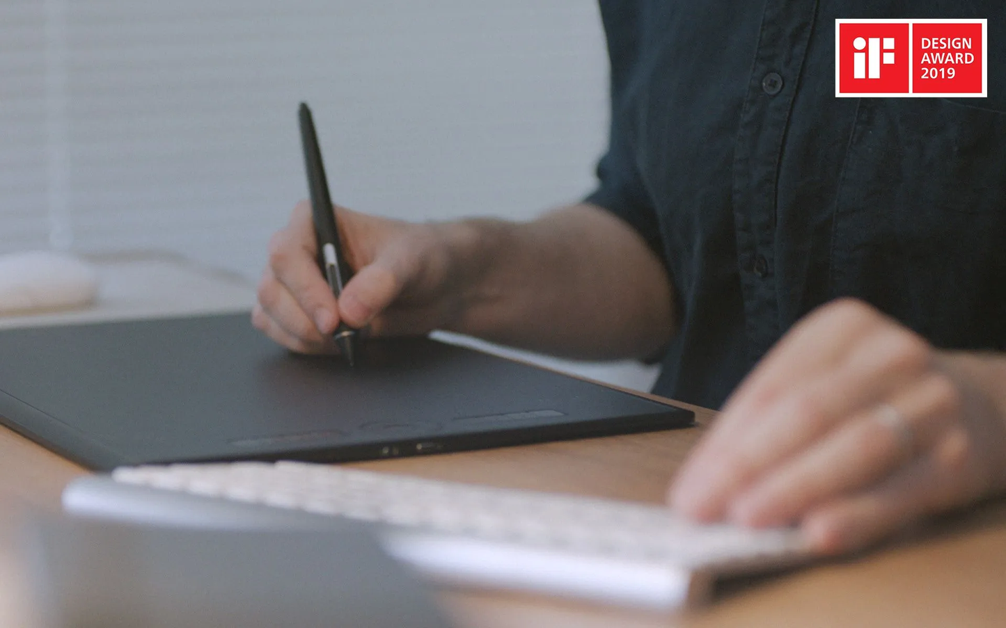 Wacom Intuos Pro Pen & Touch Tablet - Black
