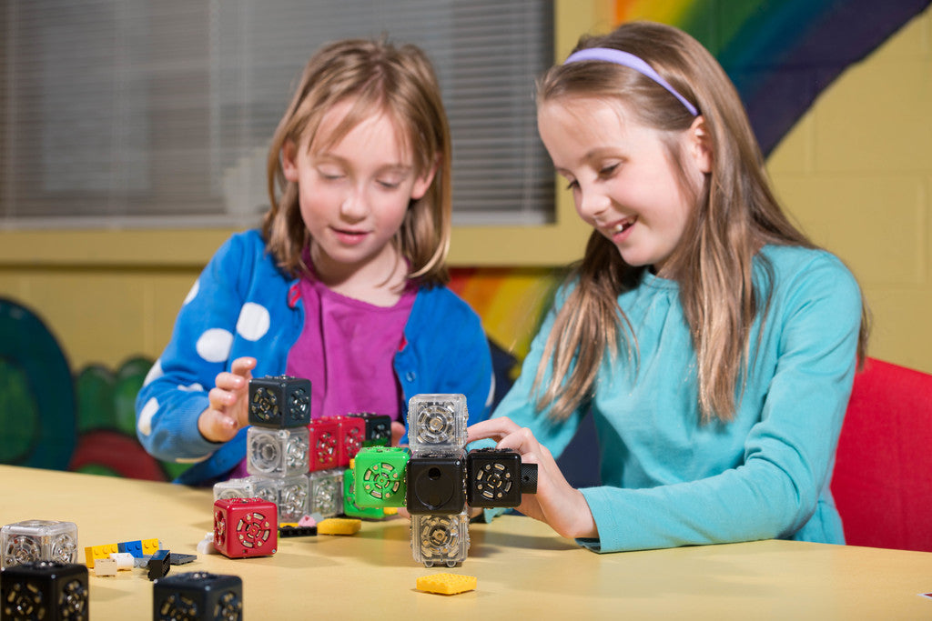 Ready2STEM - Cubelets - Boundless Builders